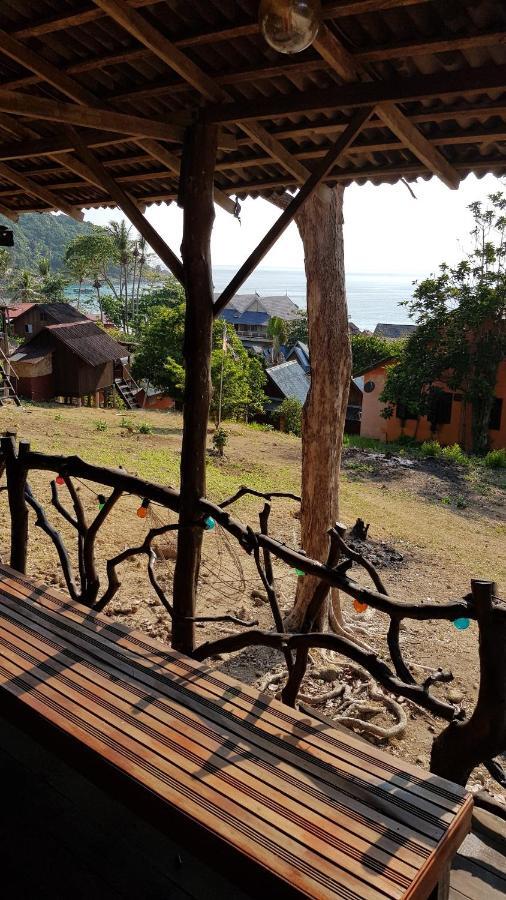 Harrera Perhentian, Long Beach Kampong Pasir Panjang  Luaran gambar